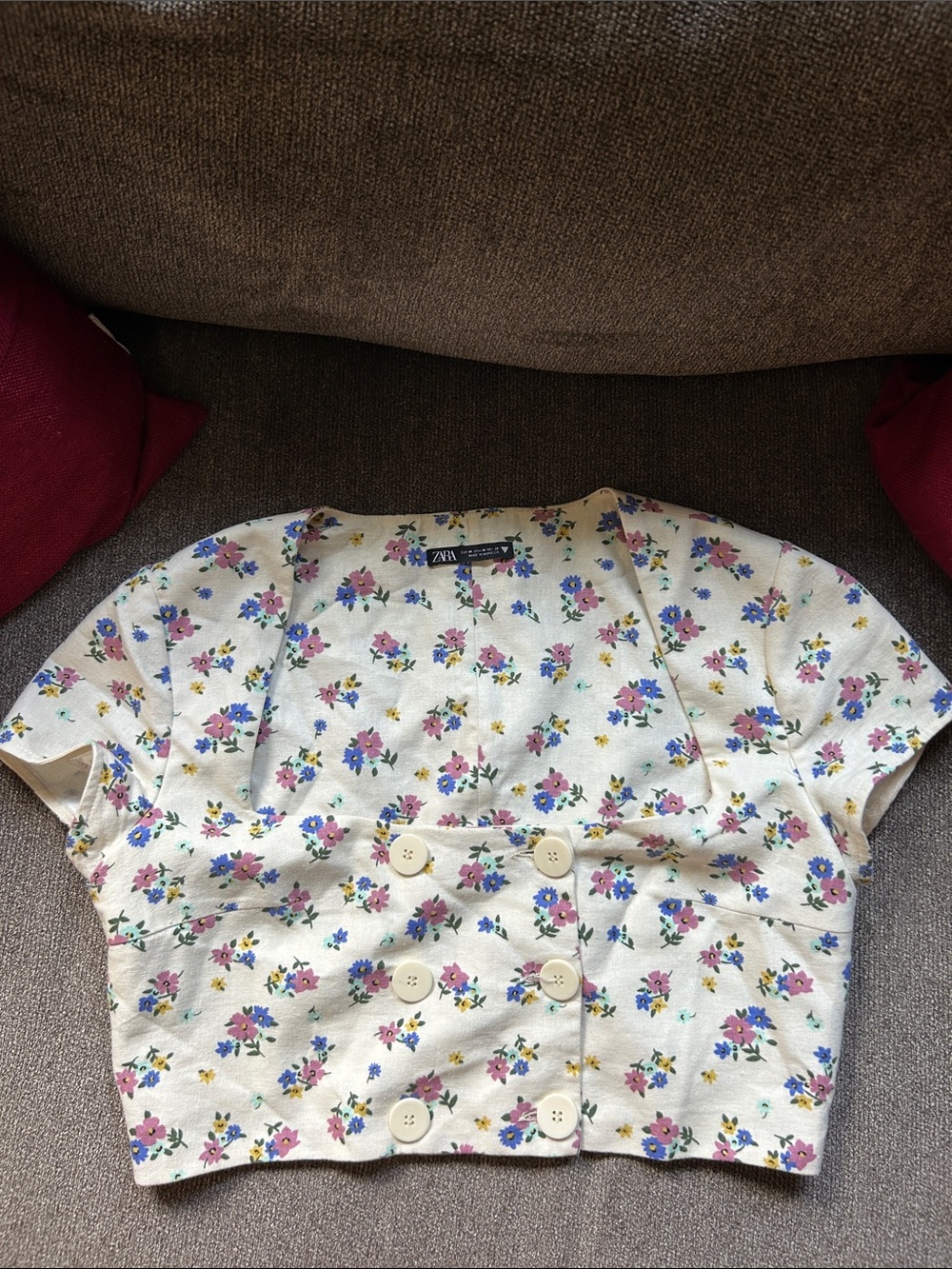 Zara Cream Floral Button-Front Crop Top